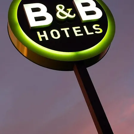 Отель Ibis Budget Caen Memorial 2*